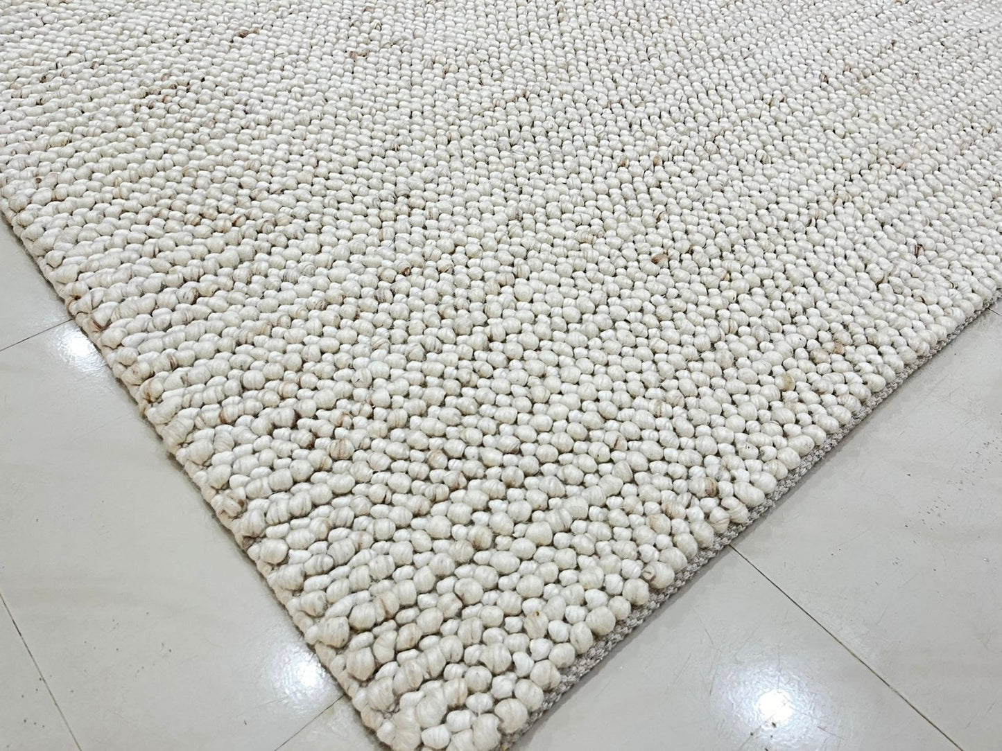 Pebbles Cherry Dune Hand-Woven wool Rug