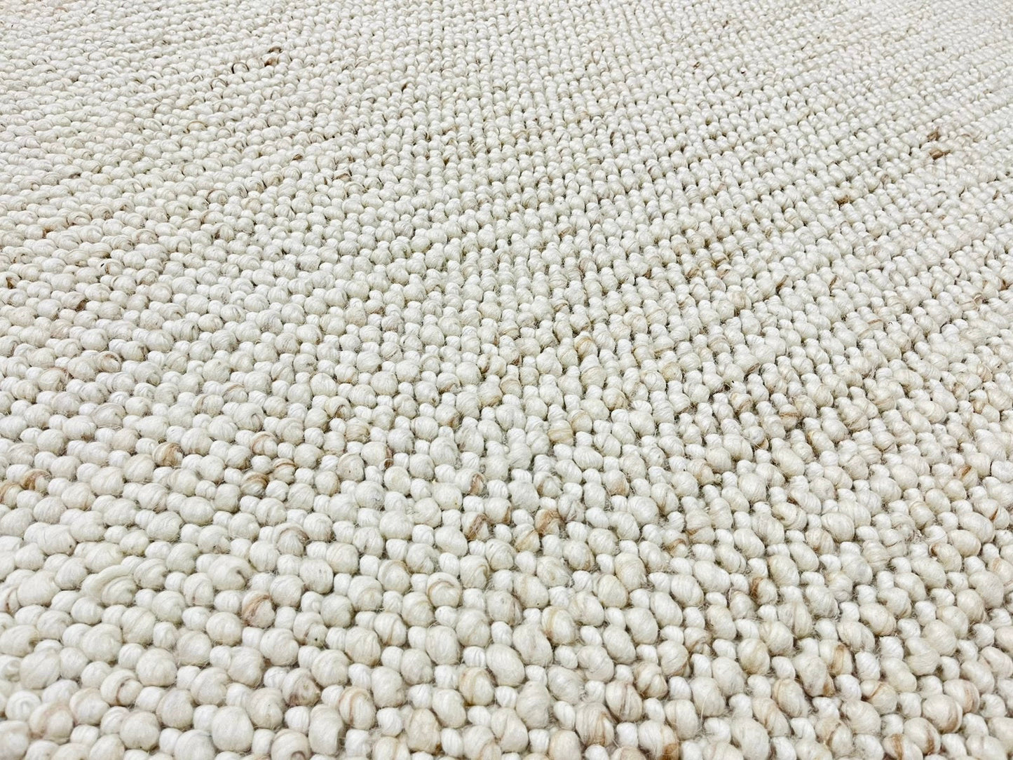 Pebbles Cherry Dune Hand-Woven wool Rug