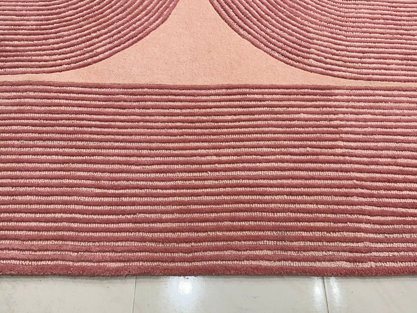 Viper Modern Rug 100% Wool Blush Rose Hand Tufted Rugs