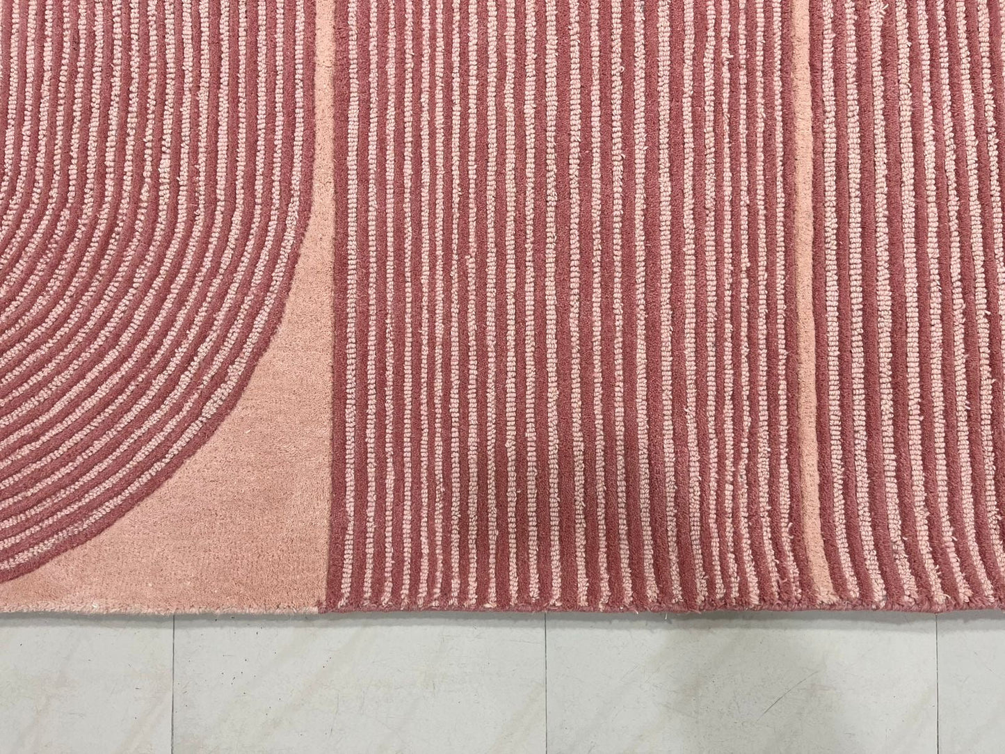 Viper Modern Rug 100% Wool Blush Rose Hand Tufted Rugs