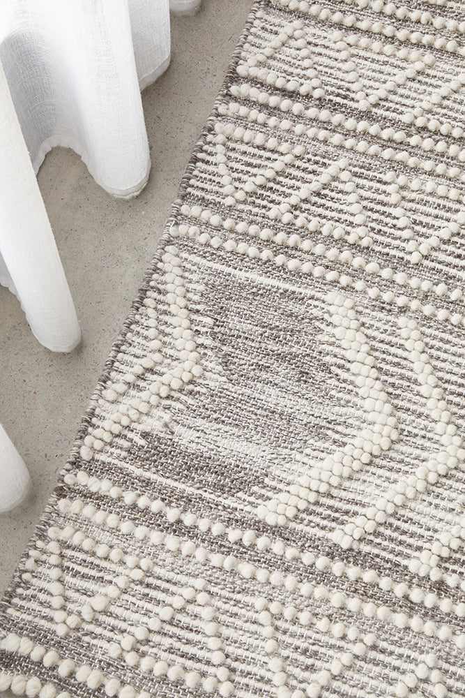 Esha Woven Tribal Rug Natural