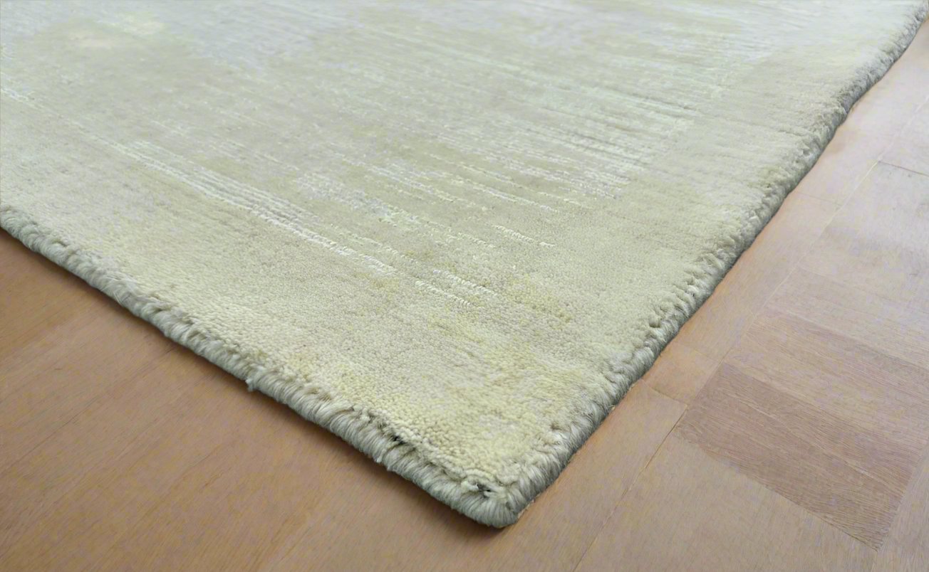 Crimson Bloom Light Beige and Cream 100% New Zealand wool Rug