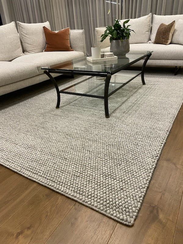 Nirvana Silver Hand Woven Wool and Cotton Blend Rug