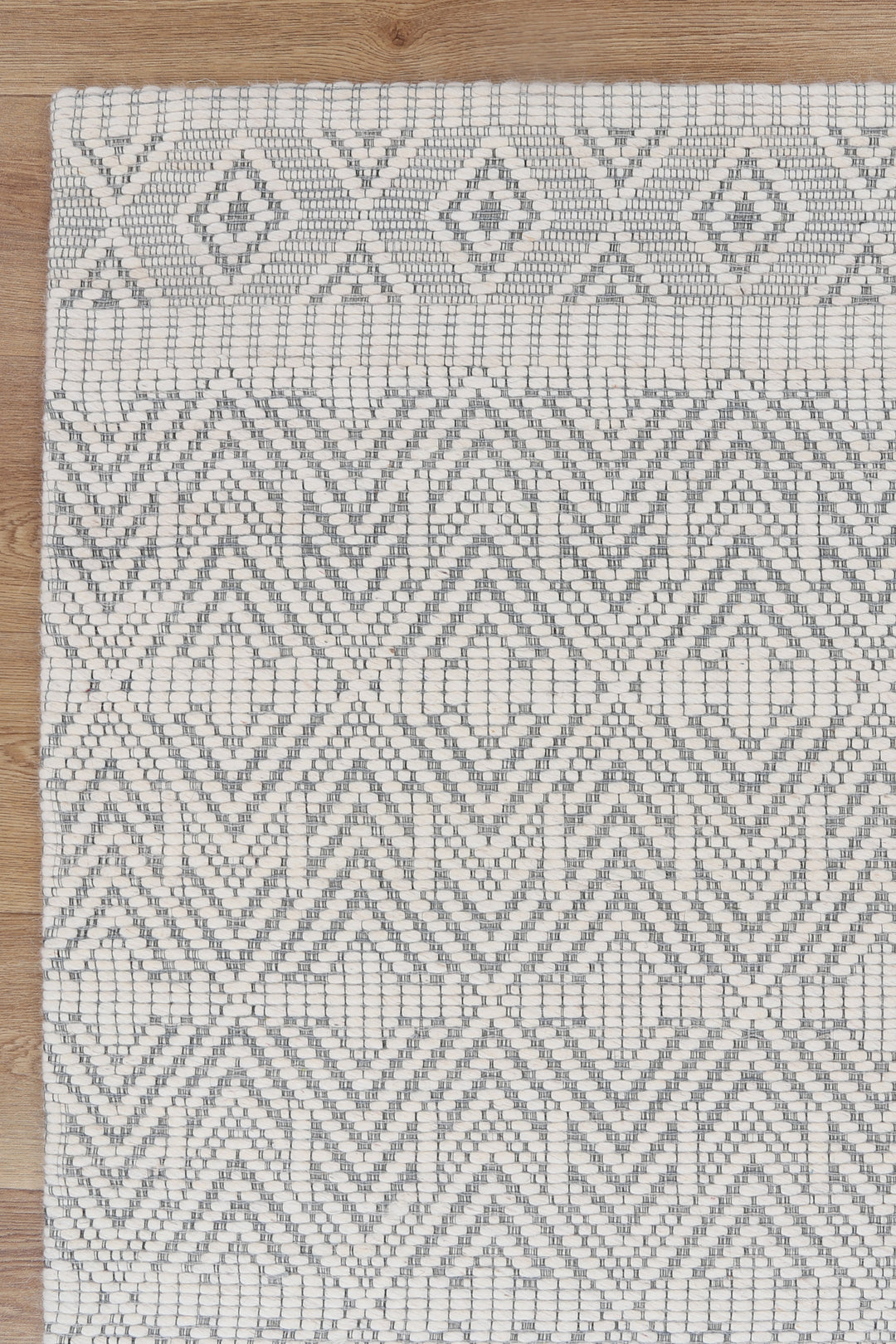 Copacabana Chevron Light Grey Wool Rug